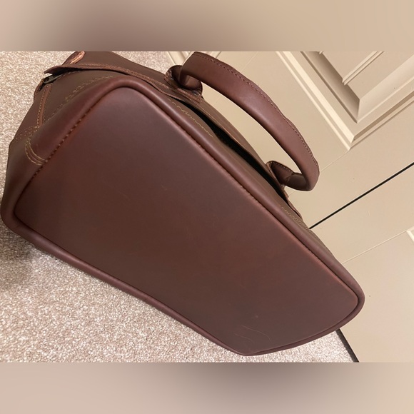 Love 41 Expandable Zipper Leather Tote Bag - Picture 4 of 6